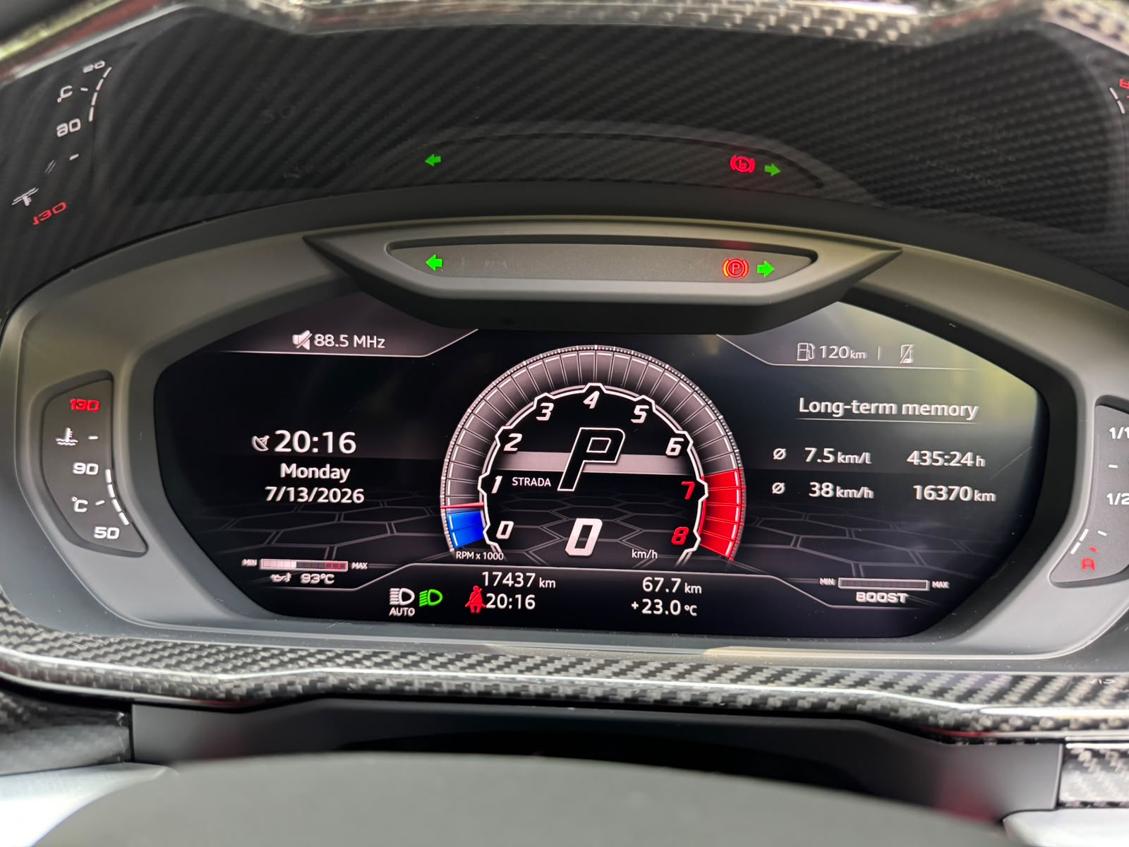 2020 𝐋𝐚𝐦𝐛𝐨𝐫𝐠𝐡𝐢𝐧𝐢 Urus photo 12