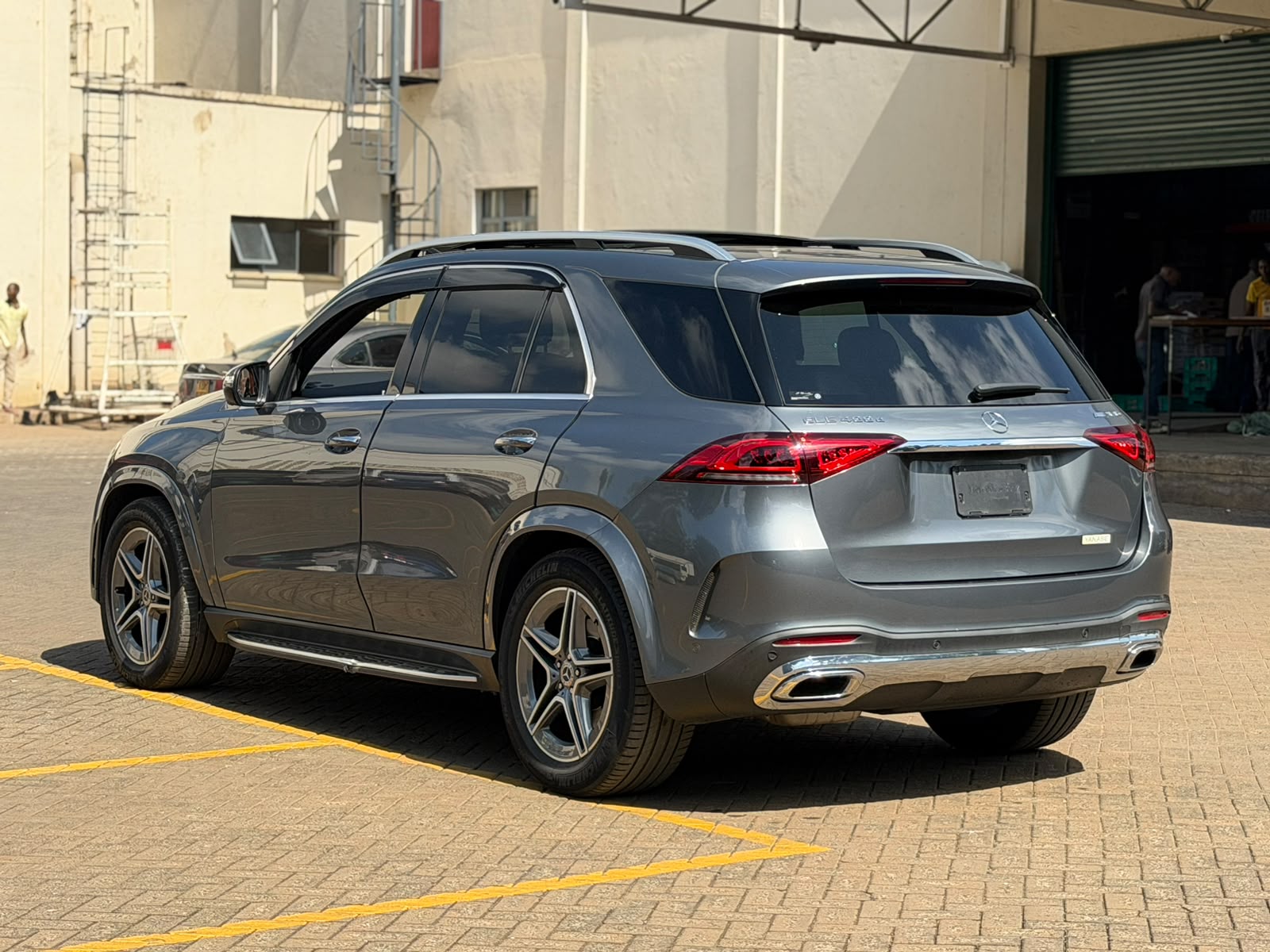 2019 Mercedes GLE400D  AMG-LINE S/W FULLSPEC photo 3