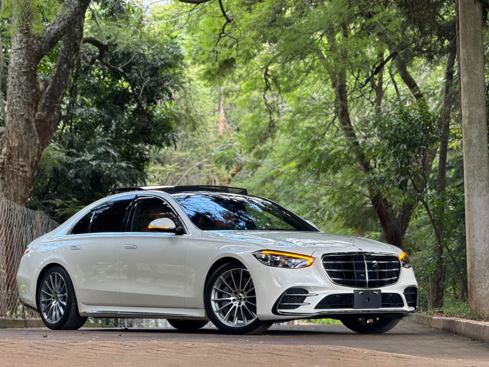 2021 Mercedes S500 photo 5