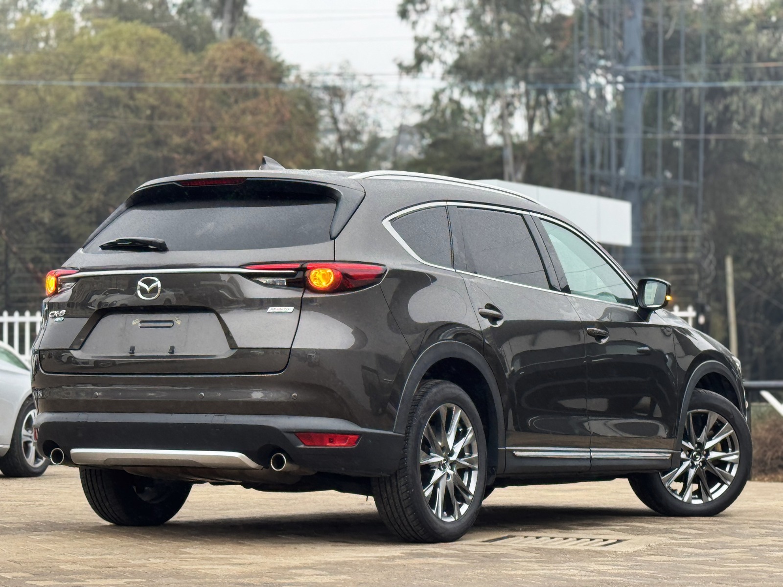 2026 Mazda 𝐂𝐗-𝟖 𝐀𝐖𝐃 photo 5