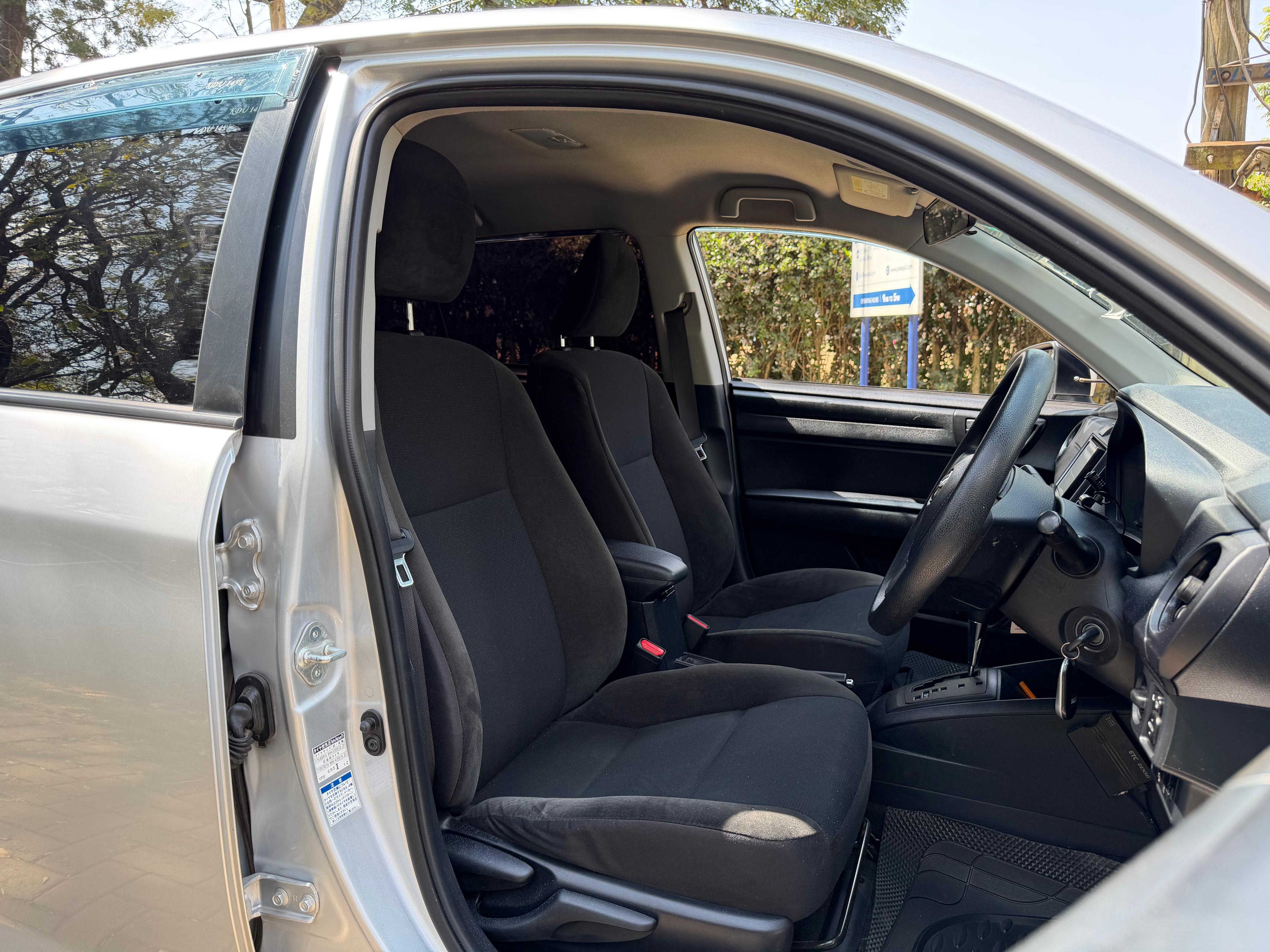 2018 Toyota Axio photo 6