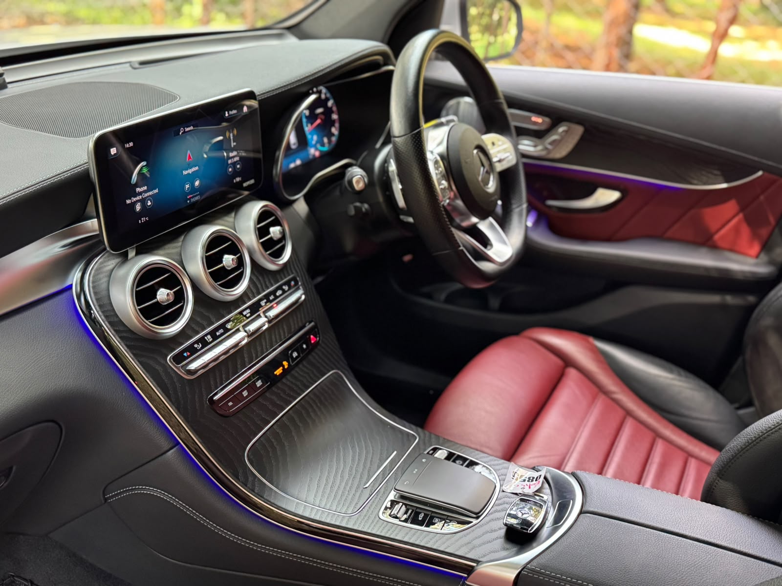 2020 Mercedes 𝐆𝐋𝐂𝟑𝟎𝟎 𝐂𝐎𝐔𝐏𝐄 photo 11