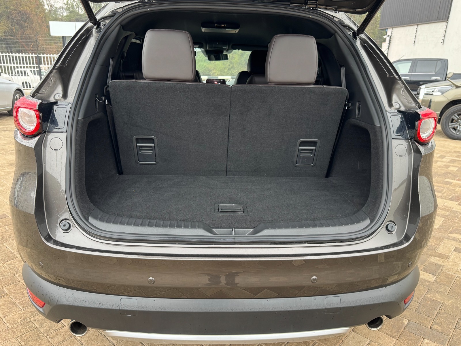 2026 Mazda 𝐂𝐗-𝟖 𝐀𝐖𝐃 photo 7