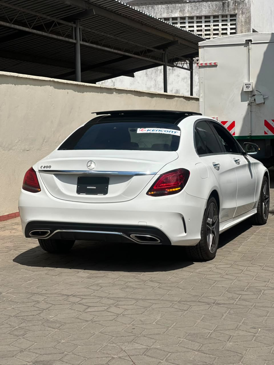 2019 Mercedes C200 photo 11