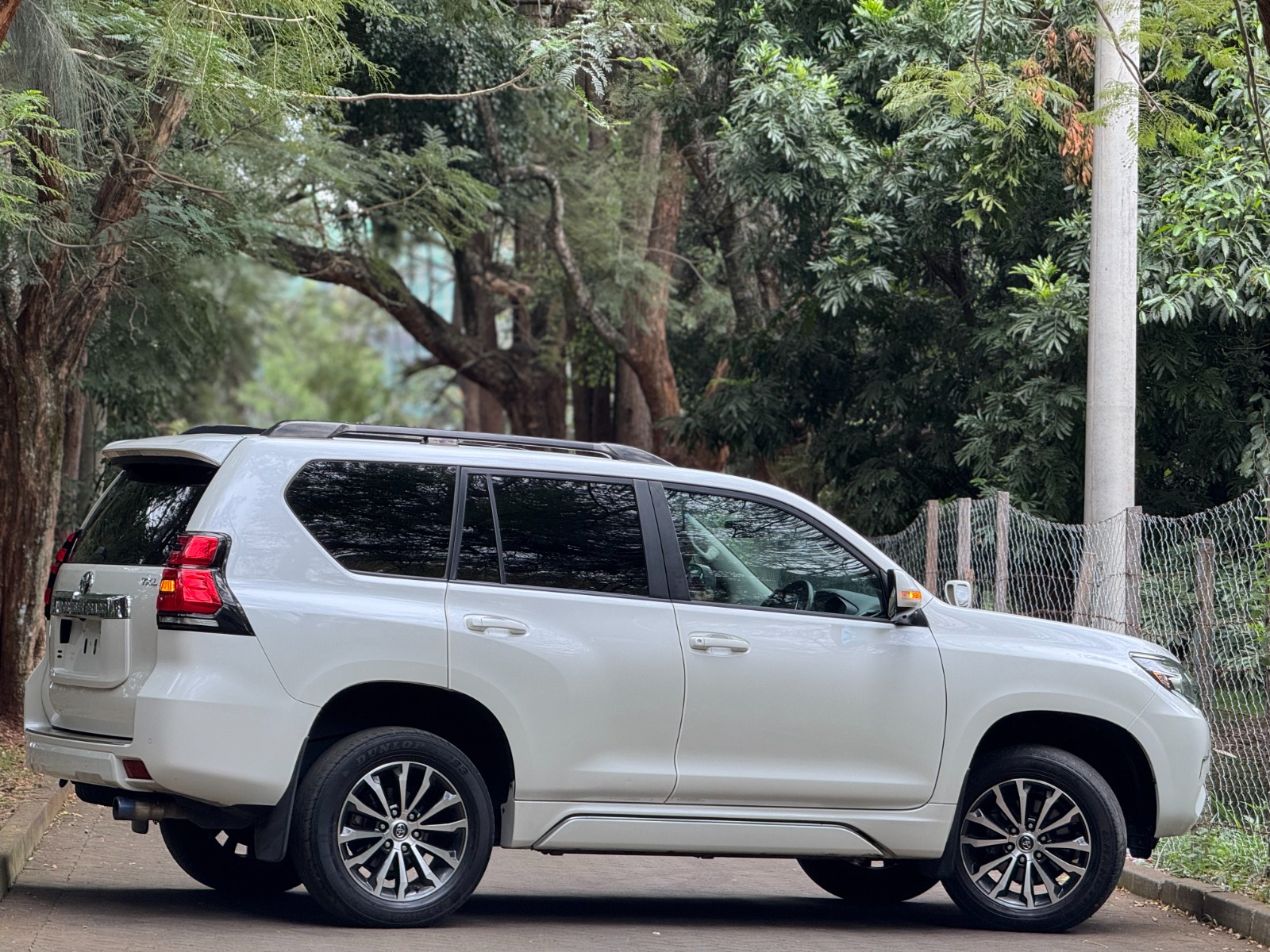 2021 Toyota LANDCRUISER-PRADO-TX.L photo 5