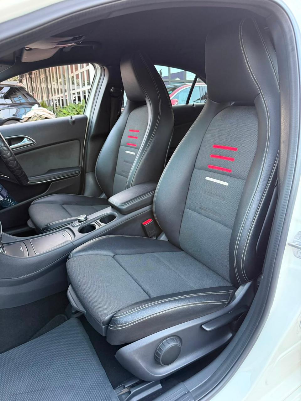 2018 Mercedes A180 photo 9