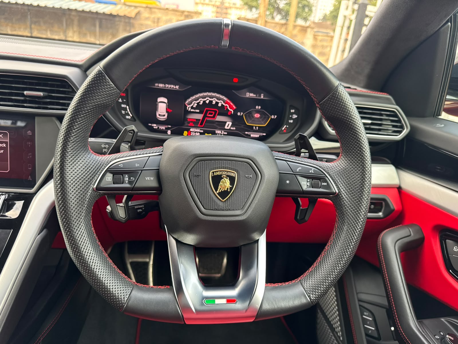 2019 𝐋𝐚𝐦𝐛𝐨𝐫𝐠𝐡𝐢𝐧𝐢 Urus photo 8
