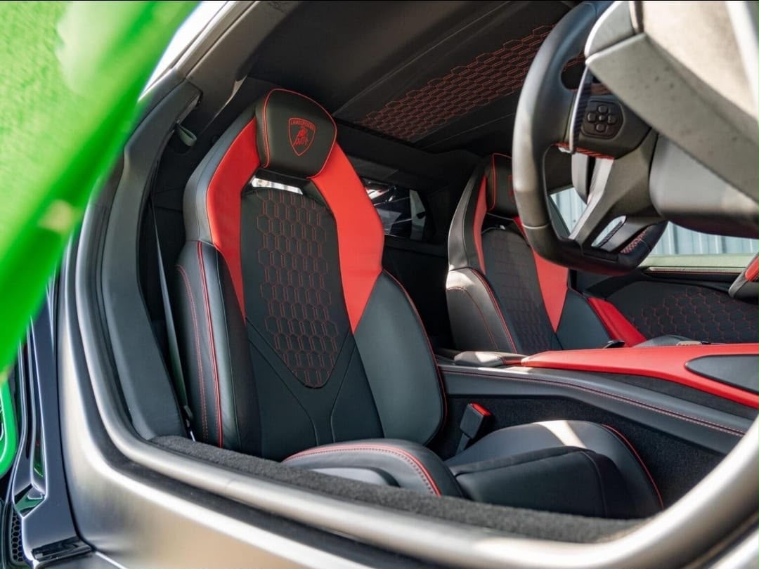 2024 Lamborghini Revuelto photo 11