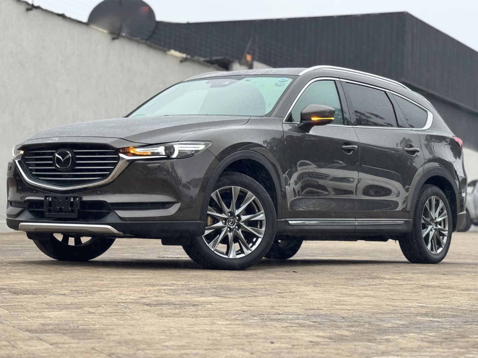 2026 Mazda 𝐂𝐗-𝟖 𝐀𝐖𝐃 photo 6