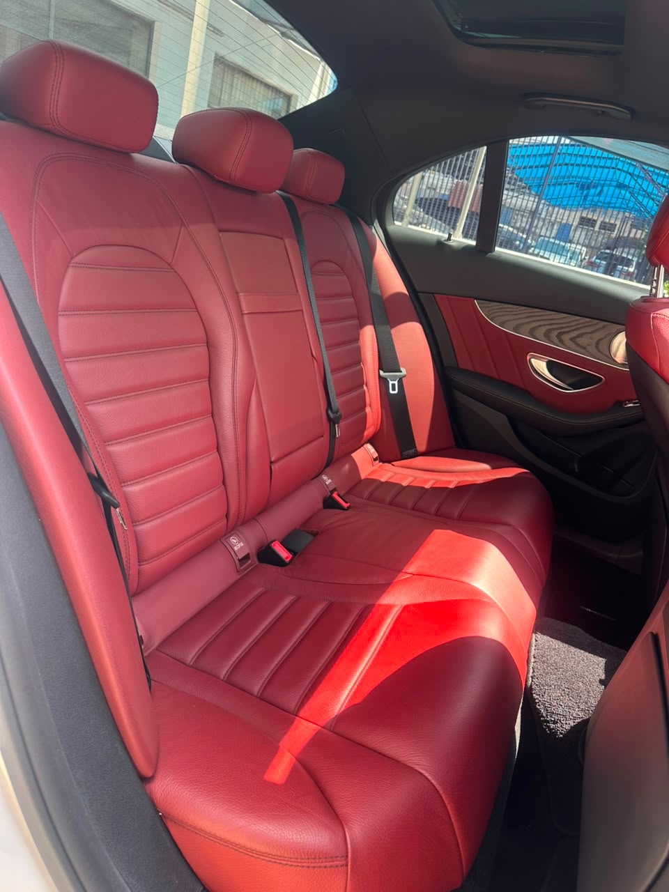 2019 Mercedes C200 photo 13