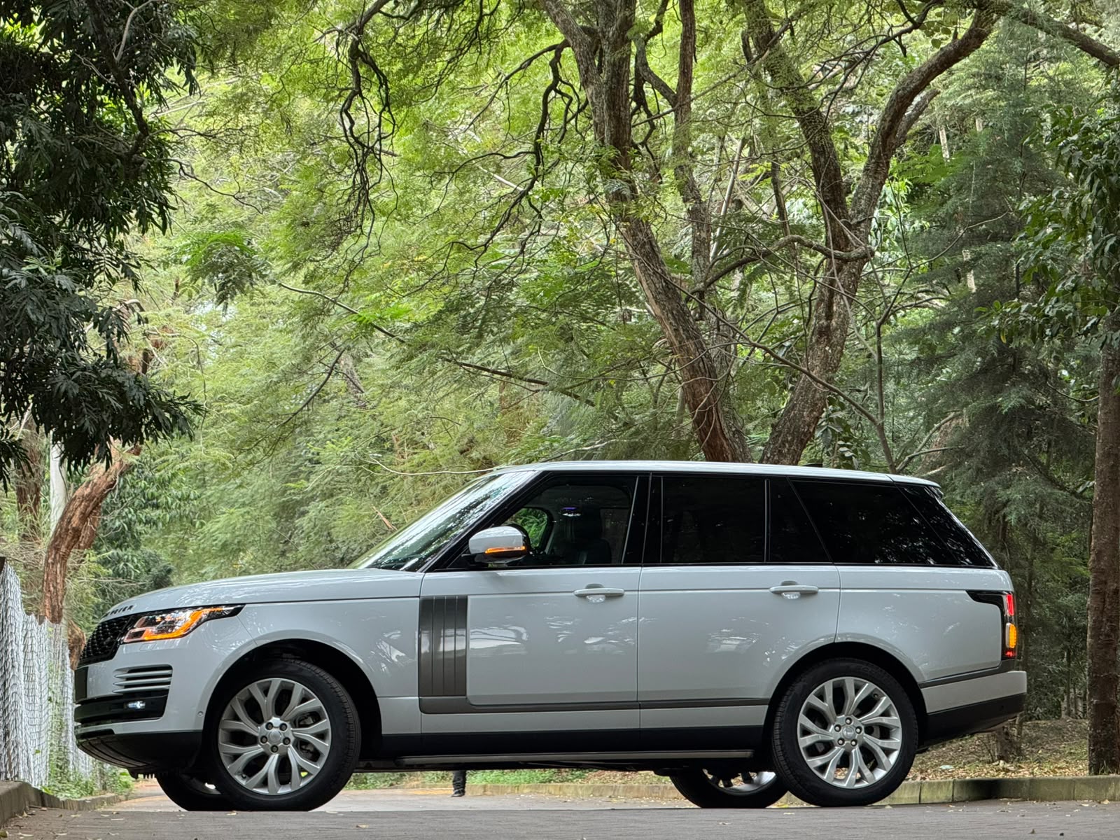 2019 Rand Rover 𝐑𝐀𝐍𝐆𝐄 𝐑𝐎𝐕𝐄𝐑 𝐕𝐎𝐆𝐔𝐄 photo 2