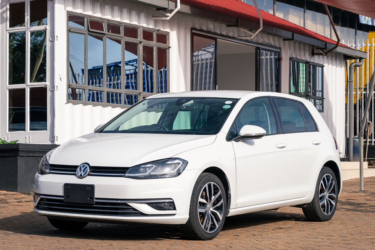 2019 Volkswagen Golf TSI Highline photo 3