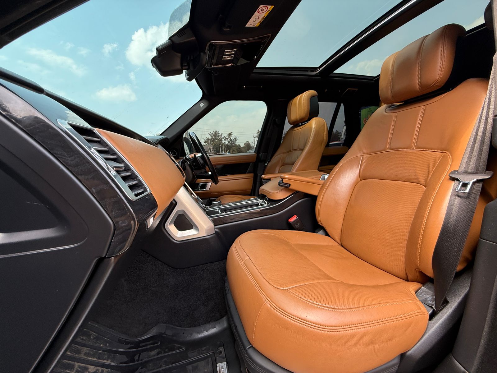 2018 Land Rover Range Rover Vogue photo 11