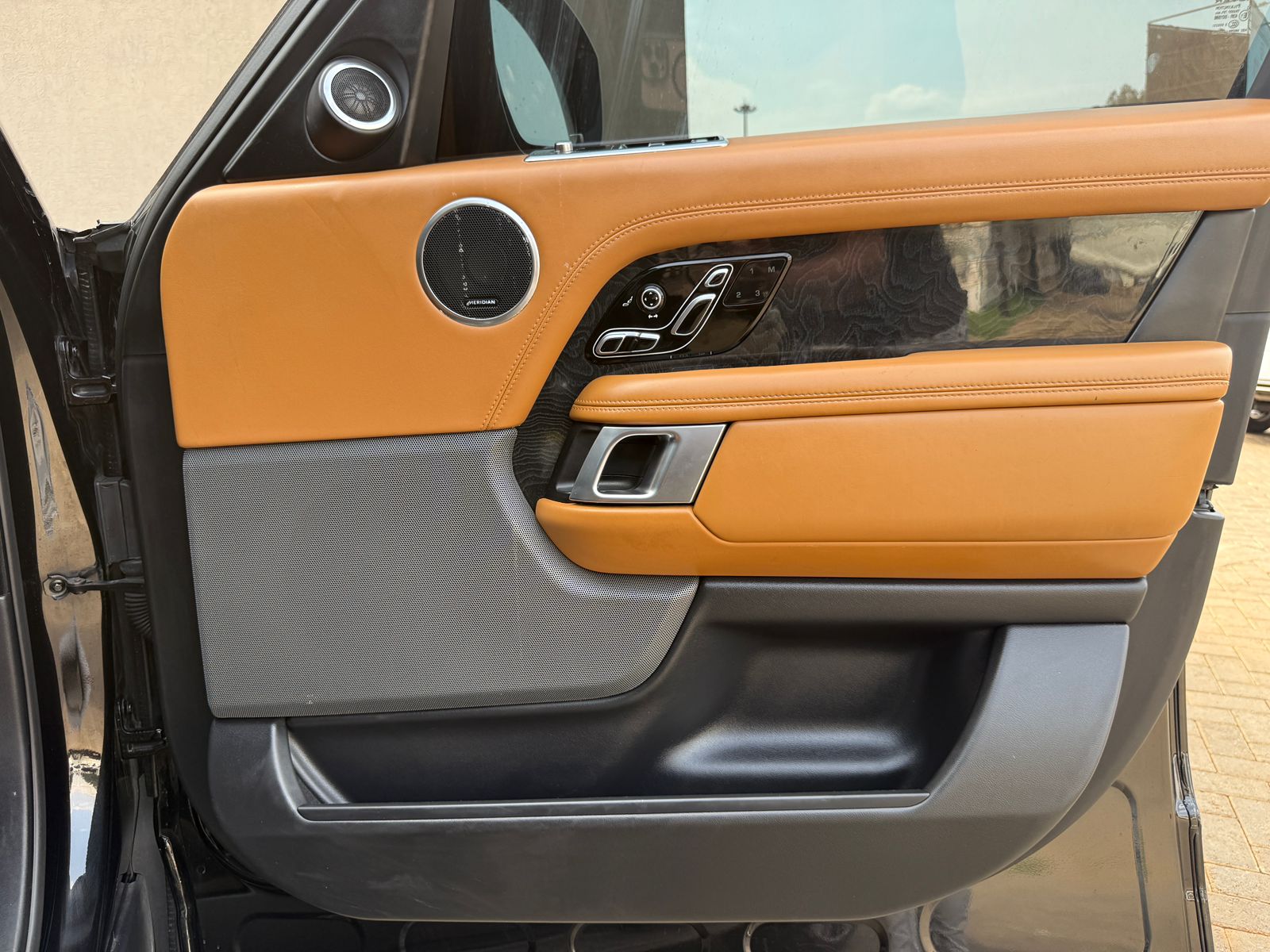 2018 Land Rover Range Rover Vogue photo 5