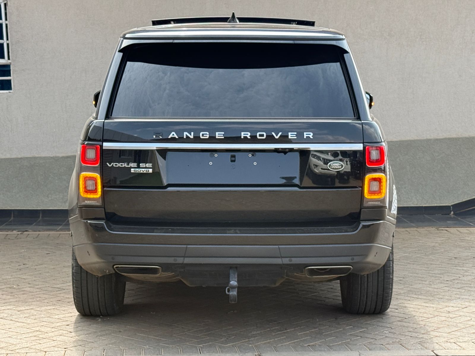2018 Land Rover Range Rover Vogue photo 17