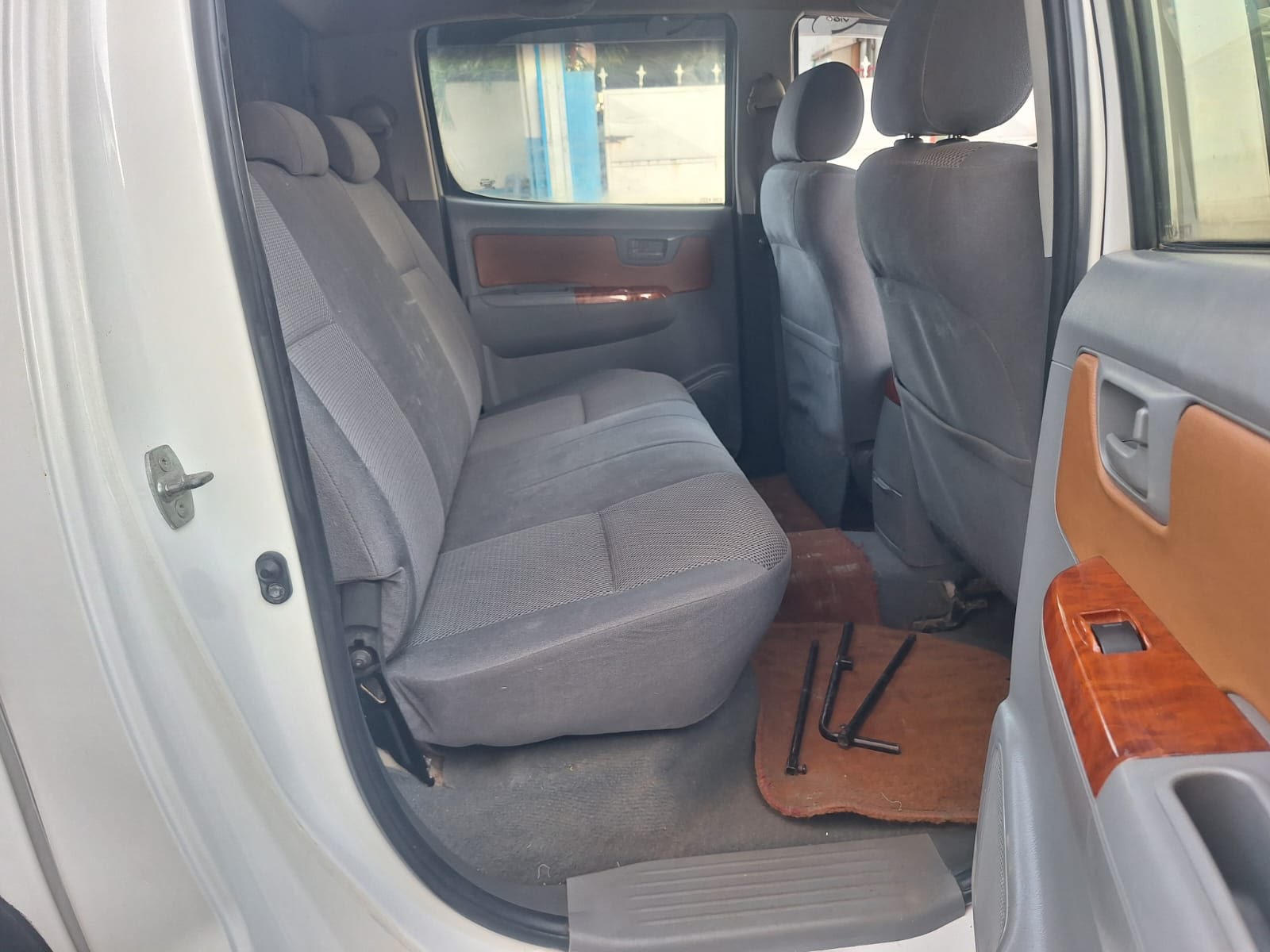 2012 Toyota HILUX REVOLUTION Double Cab Pickup photo 8