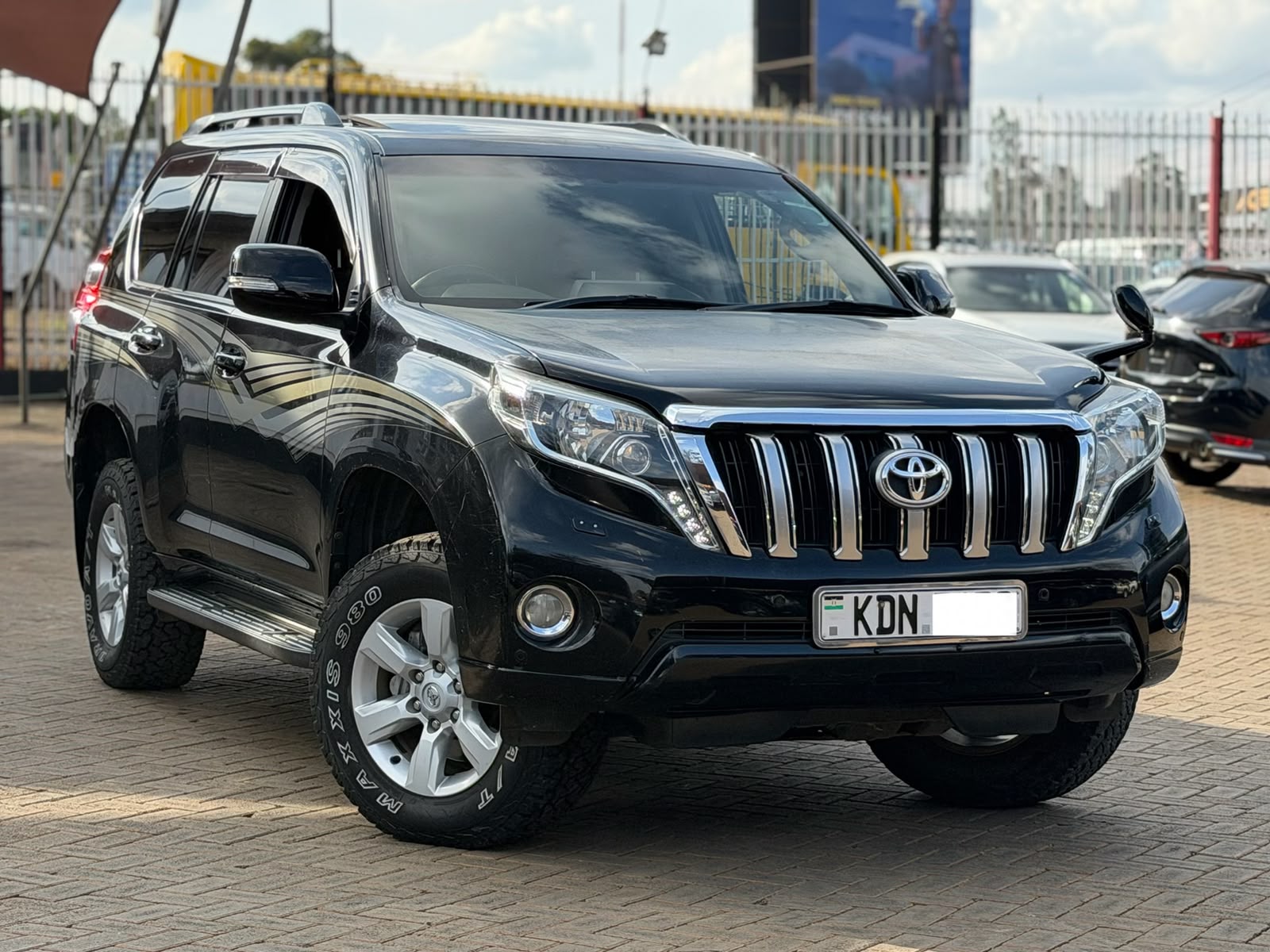 2016 Toyota Land Cruiser Prado J150 photo 3