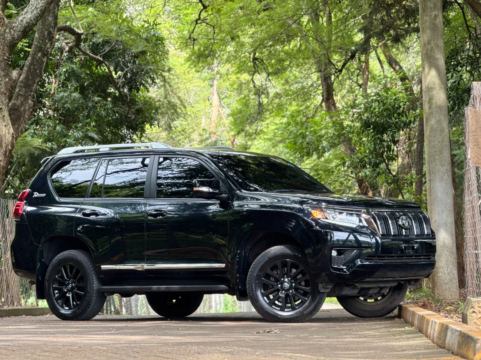 2021 Toyota LANDCRUISER-PRADO-TX.L photo 5