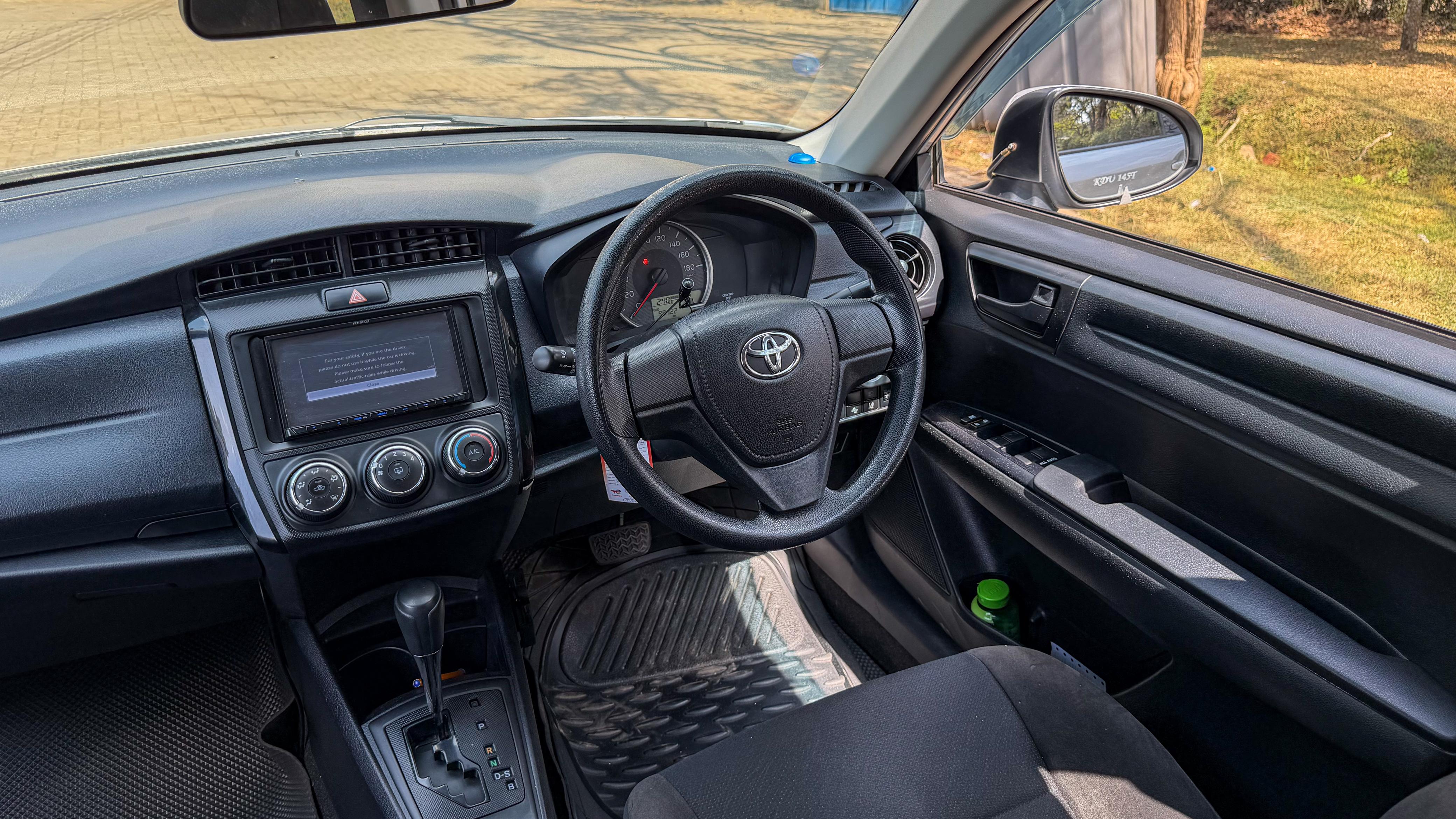 2018 Toyota Axio photo 11