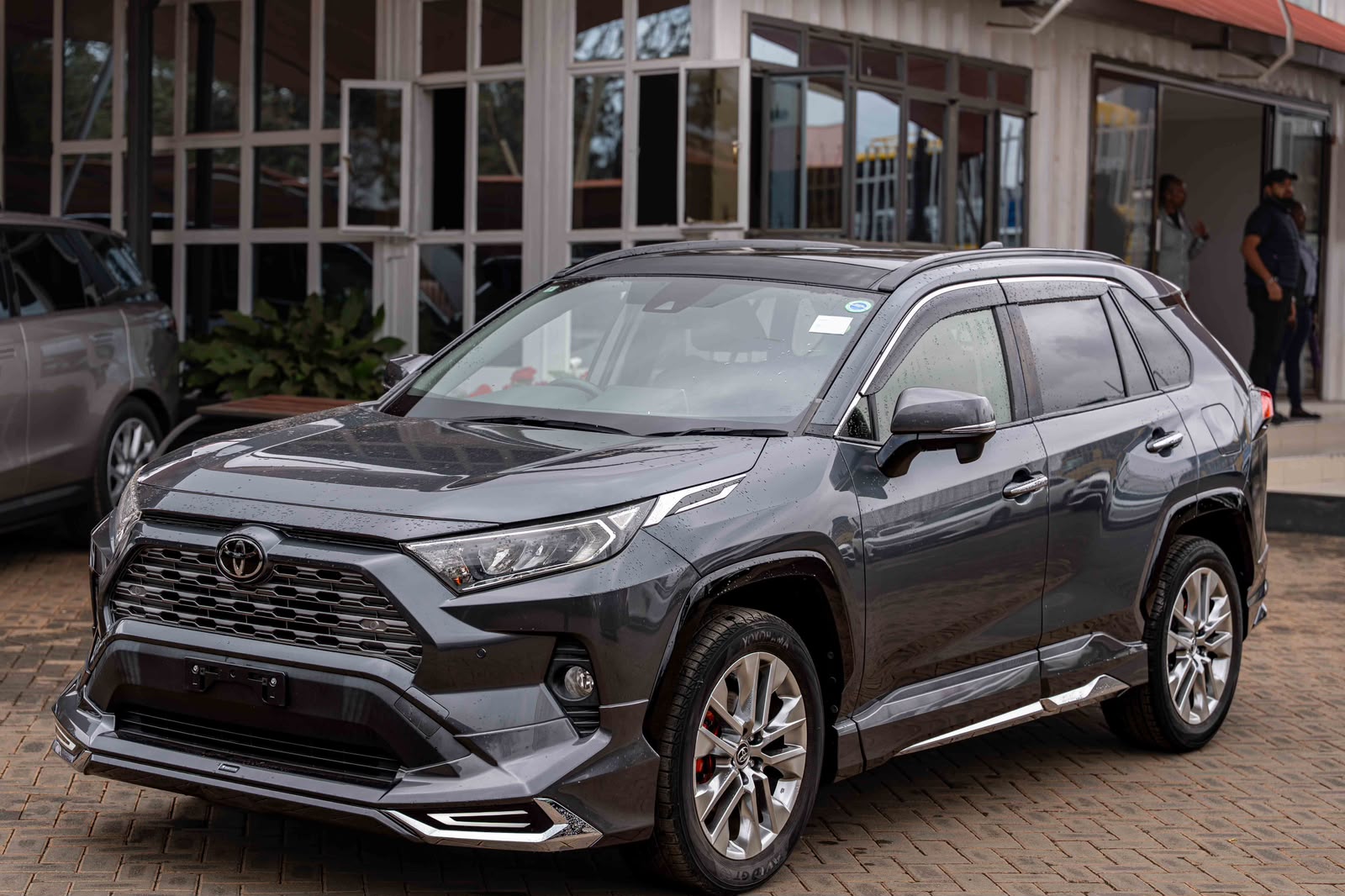 2019 Toyota RAV4 GZ Package photo 3