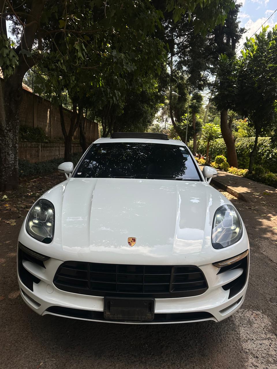2017 Porsche PORSCHE MACAN GTS photo 18
