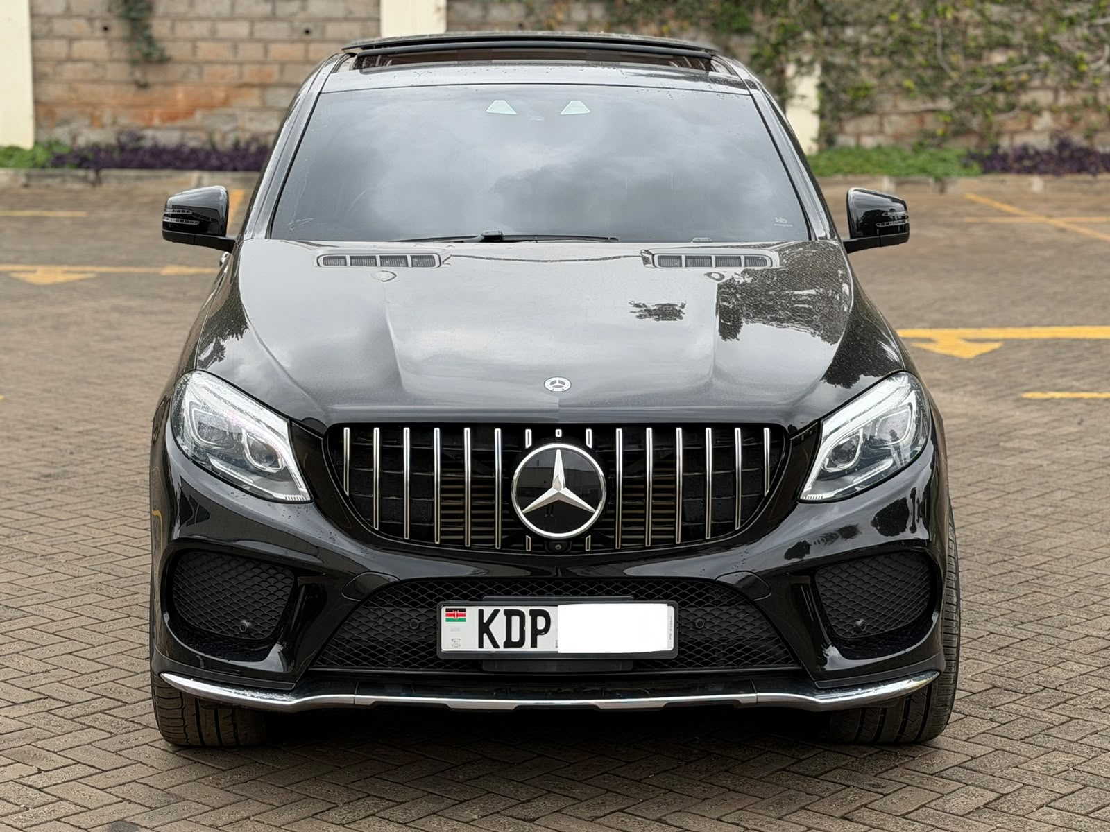 2017 Mercedes GLE350D COUPE AMG-LINE photo 2