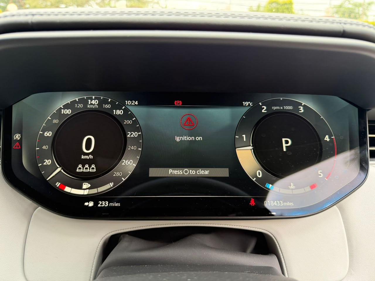 2023 Land Rover Autobiography (New Shape) photo 11