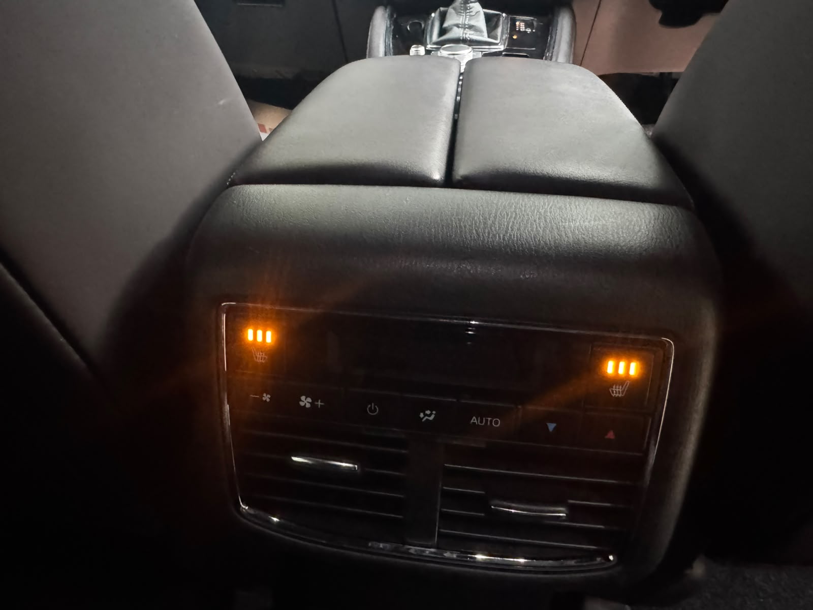 2020 Mazda 𝐌𝐀𝐙𝐃𝐀 𝐂𝐗-𝟖 photo 16