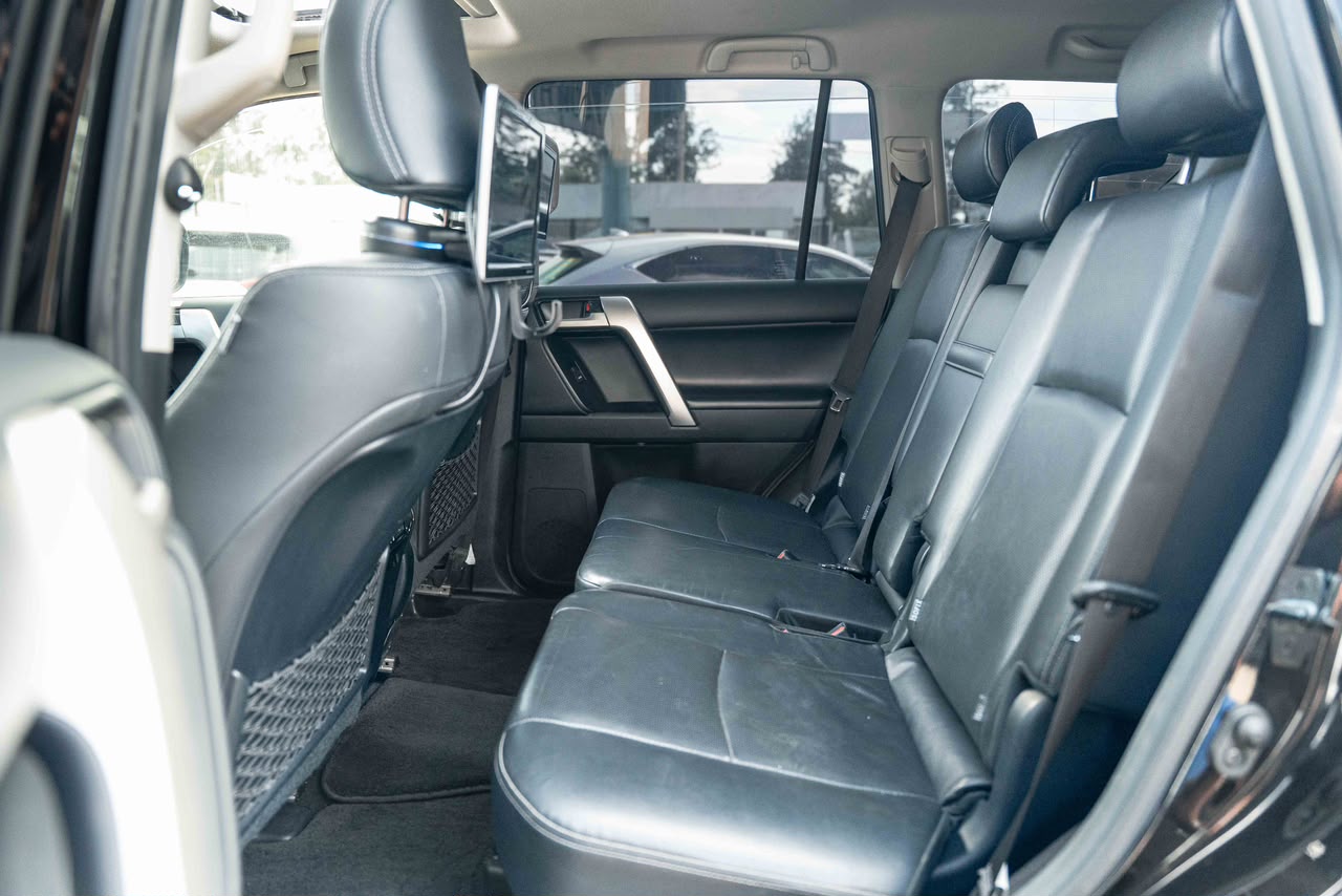 2020 Toyota Land Cruiser Prado TX photo 3