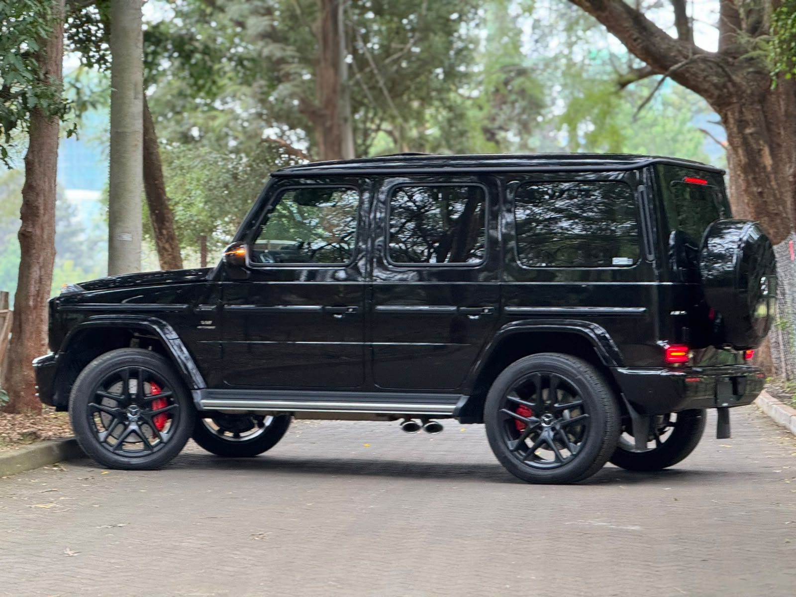 2024 Mercedes 𝐆𝟔𝟑 𝐀𝐌𝐆 photo 17