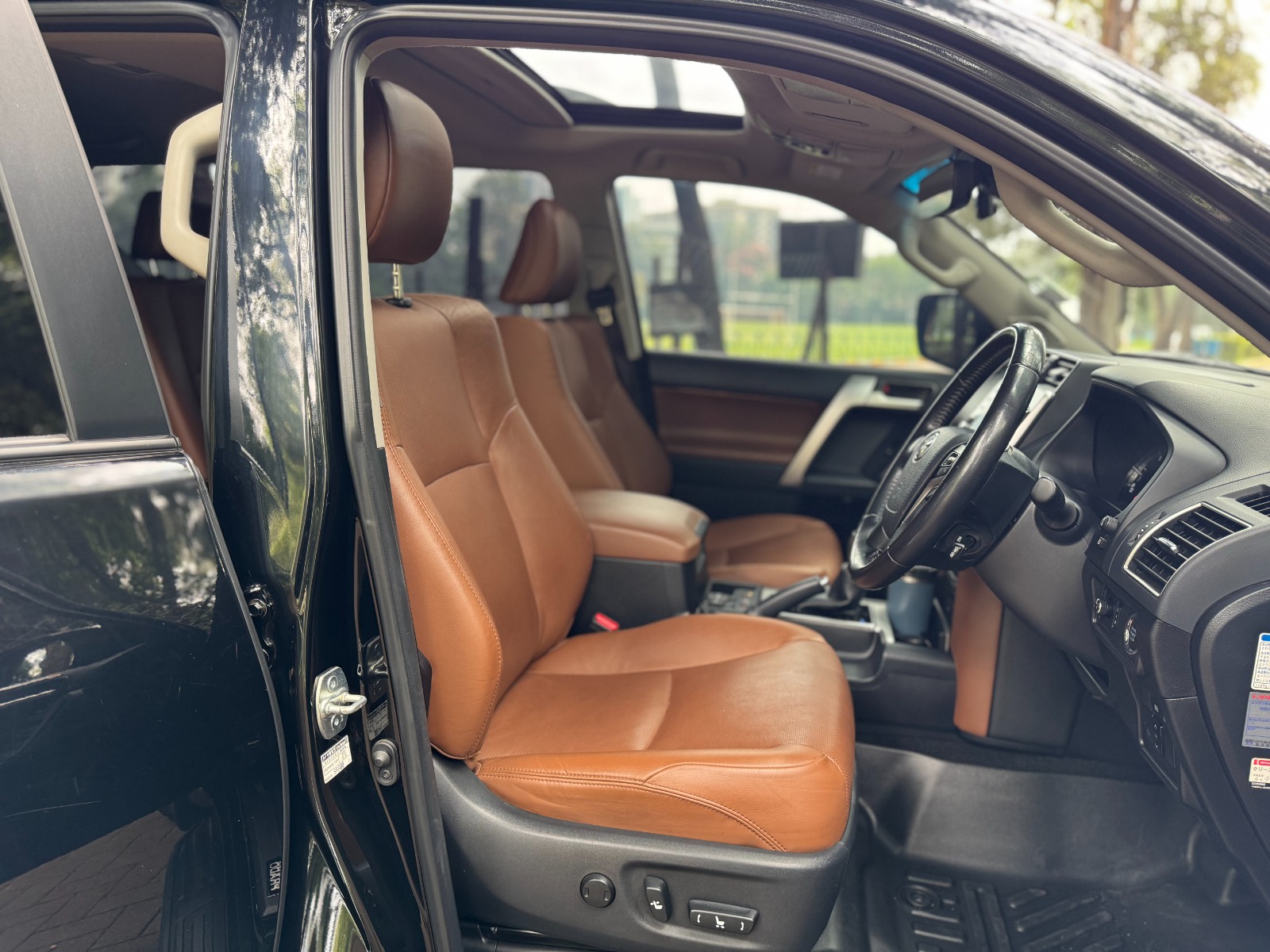 2021 Toyota LANDCRUISER-PRADO-TX.L photo 6