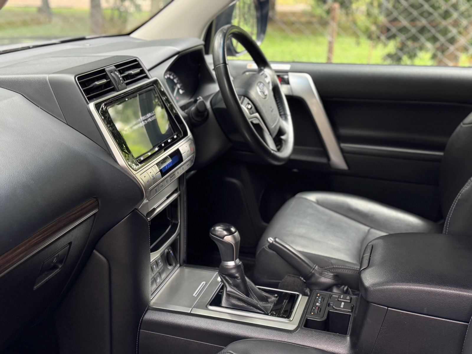 2021 Toyota 𝐋𝐀𝐍𝐃𝐂𝐑𝐔𝐈𝐒𝐄𝐑 𝐏𝐑𝐀𝐃𝐎 𝐓𝐗.𝐋 photo 16