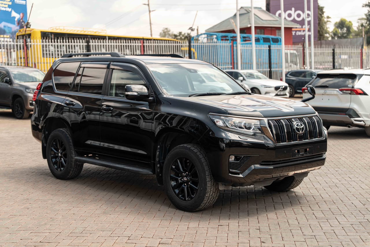 2020 Toyota Land Cruiser Prado TX photo 5