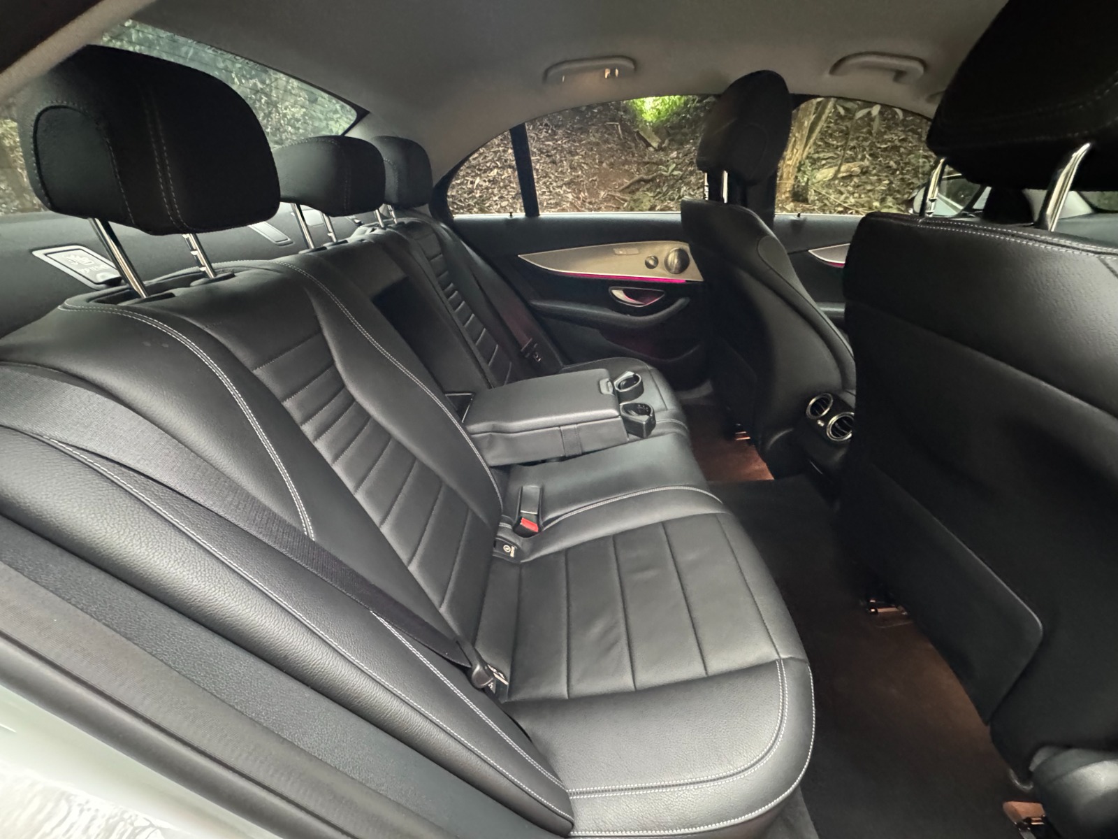 2017 Mercedes 𝐌𝐞𝐫𝐜𝐞𝐝𝐞𝐬 𝐁𝐞𝐧𝐳 𝐄𝟐0𝟎 photo 9