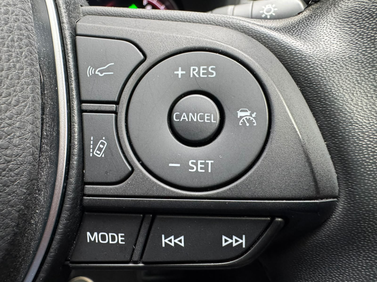 2021 Toyota RAV4 ADVENTURE photo 5