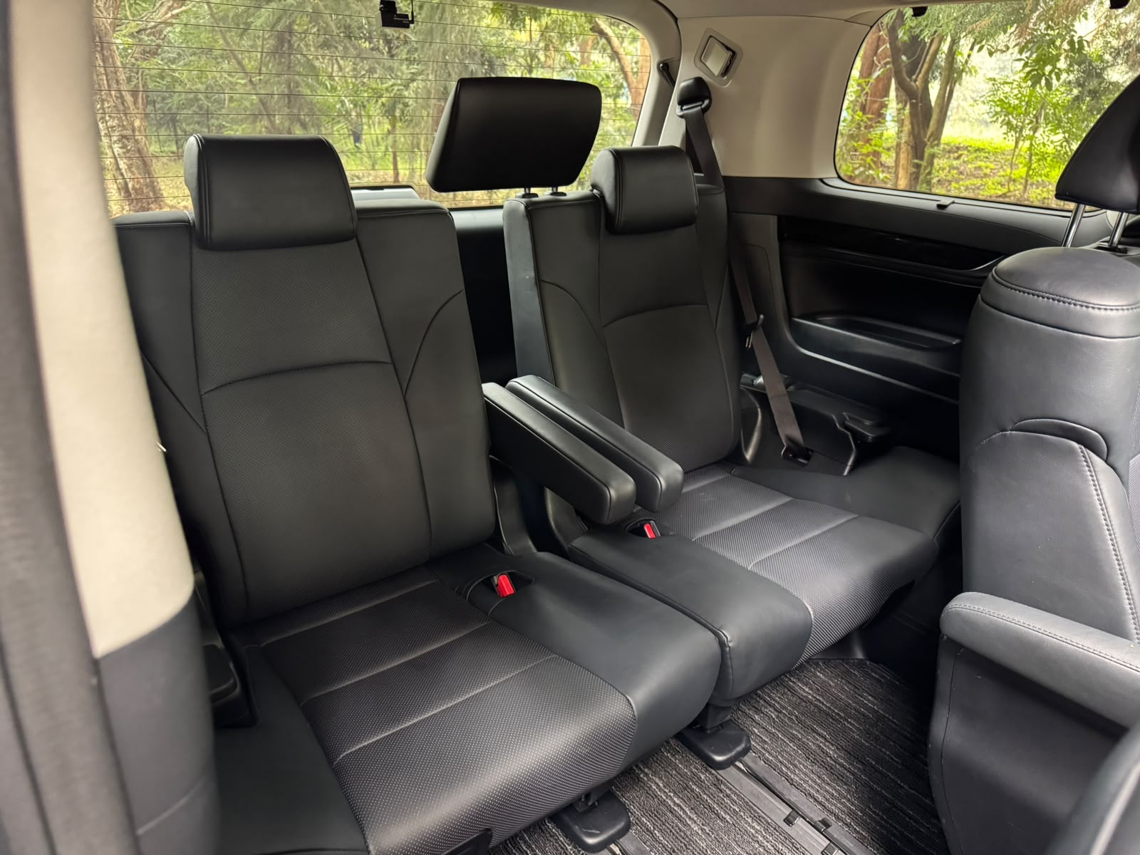 2019 Toyota 𝐕𝐄𝐋𝐋𝐅𝐈𝐑𝐄 photo 19