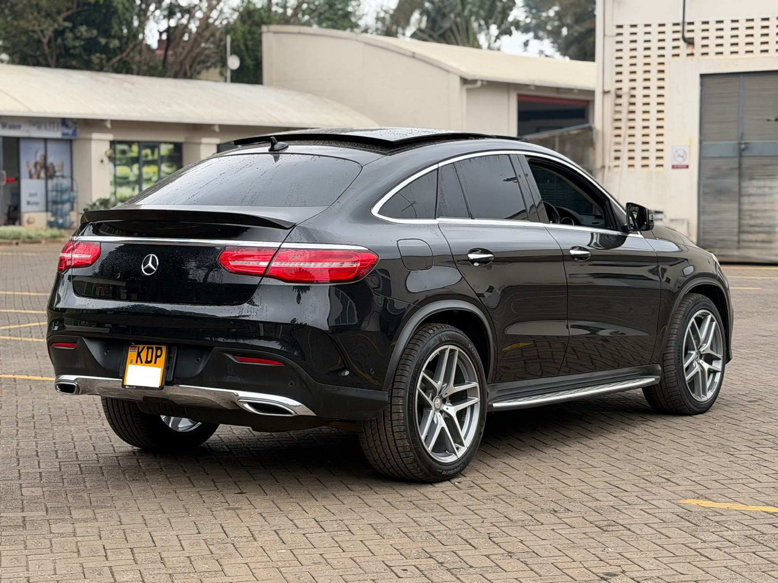 2017 Mercedes GLE350D COUPE AMG-LINE photo 19