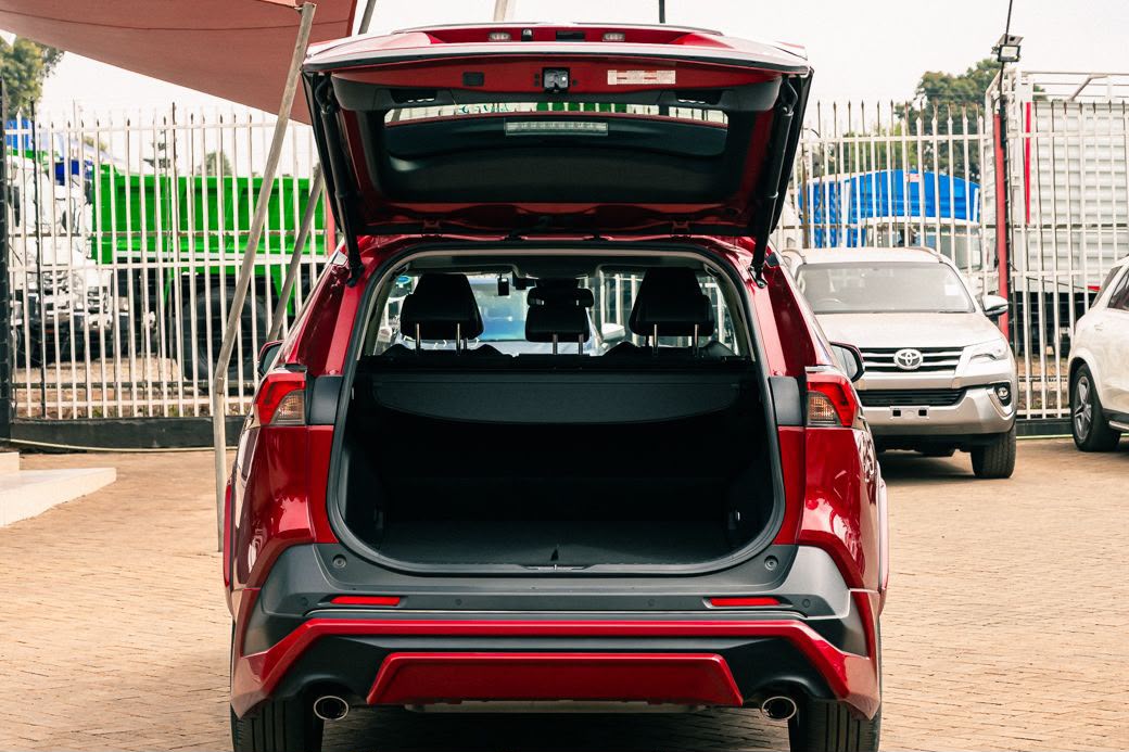 2019 Toyota RAV4 Hybrid photo 3