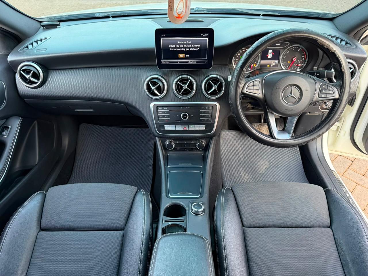 2018 Mercedes A180 photo 10