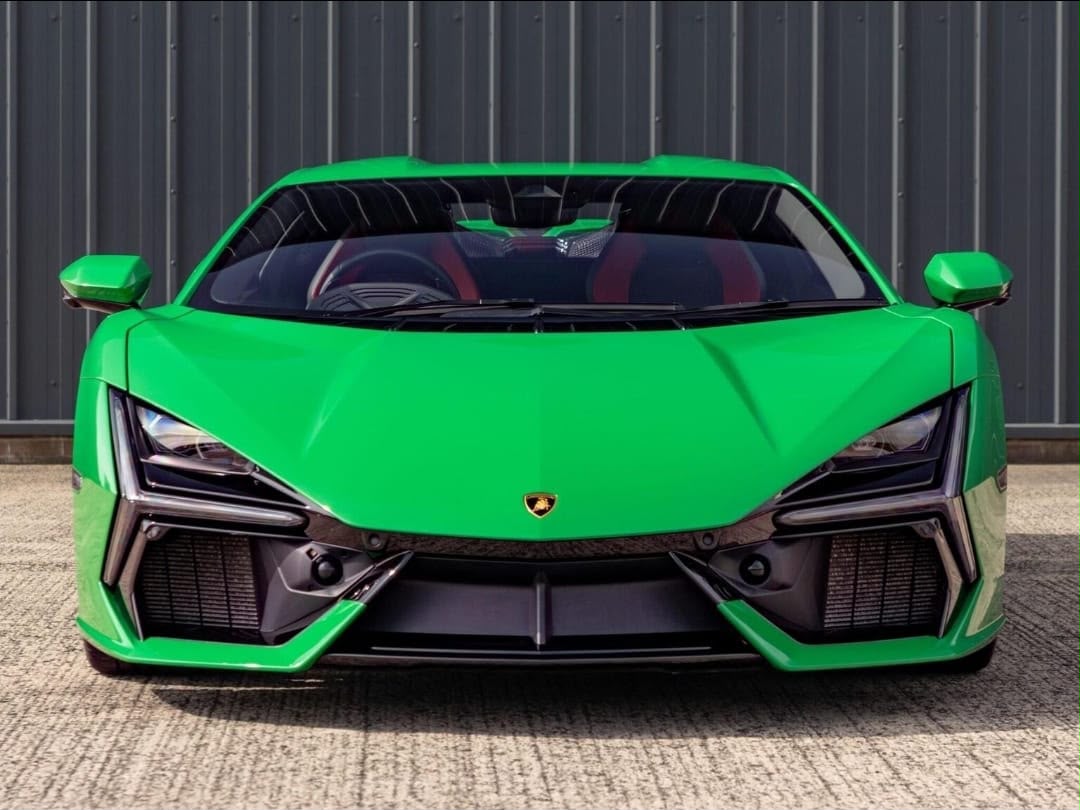 2024 Lamborghini Revuelto photo 4