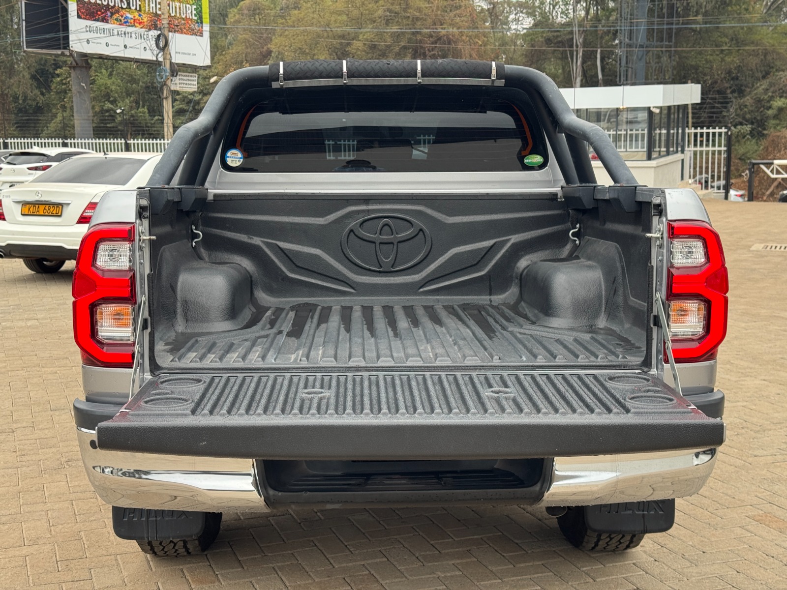 2020 Toyota HILUX photo 10