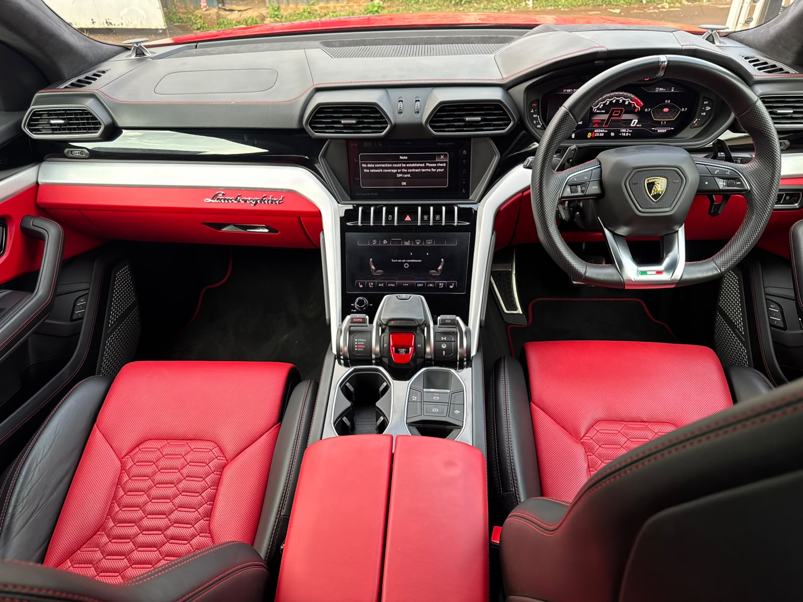 2019 𝐋𝐚𝐦𝐛𝐨𝐫𝐠𝐡𝐢𝐧𝐢 Urus photo 9