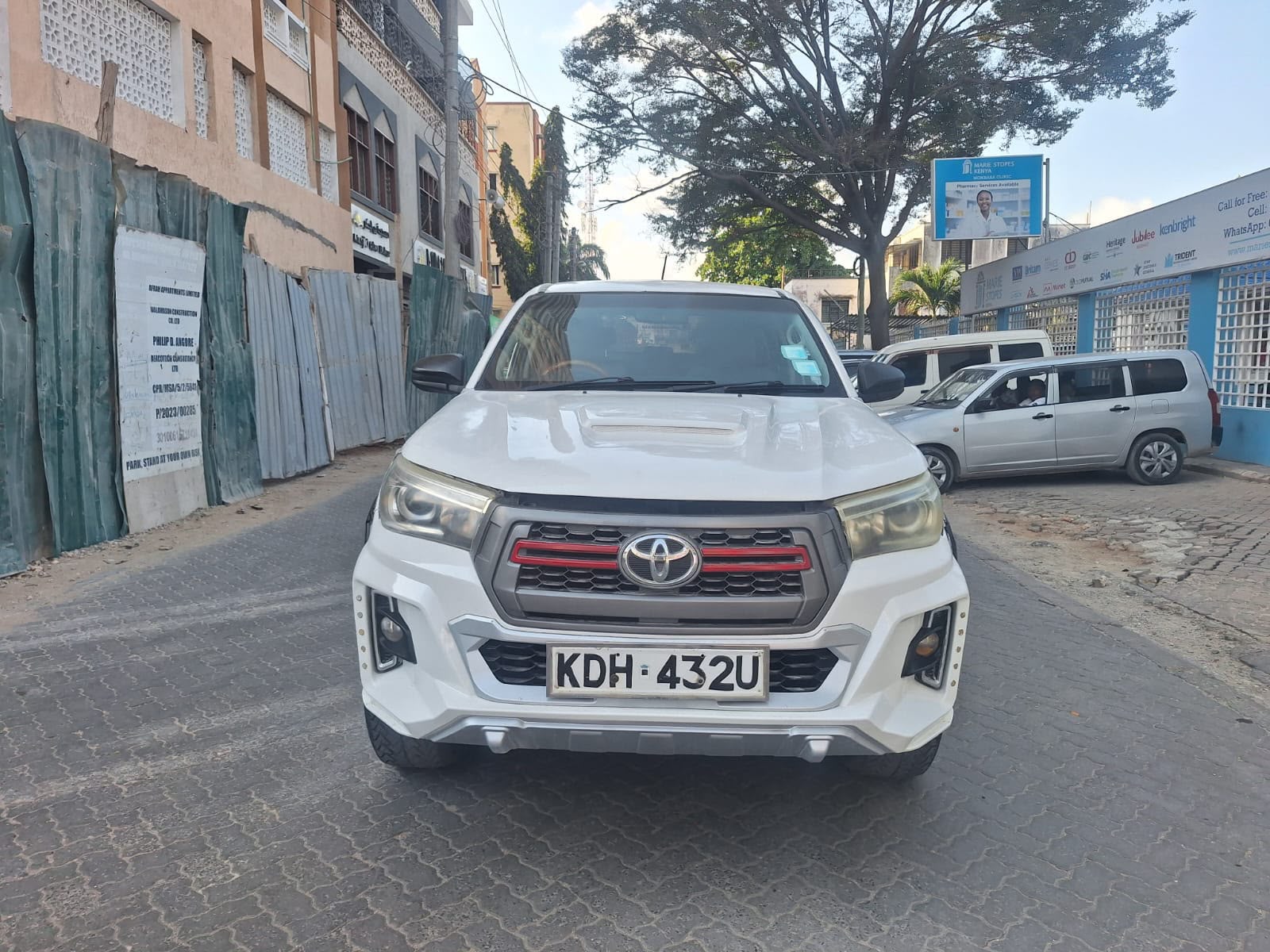 2012 Toyota HILUX REVOLUTION Double Cab Pickup photo 2