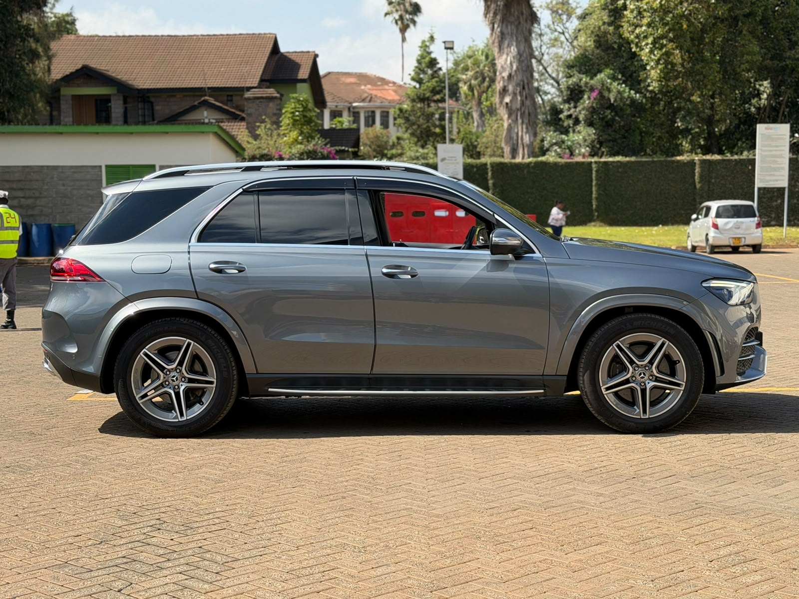 Mercedes GLE400D  AMG-LINE S/W FULLSPEC