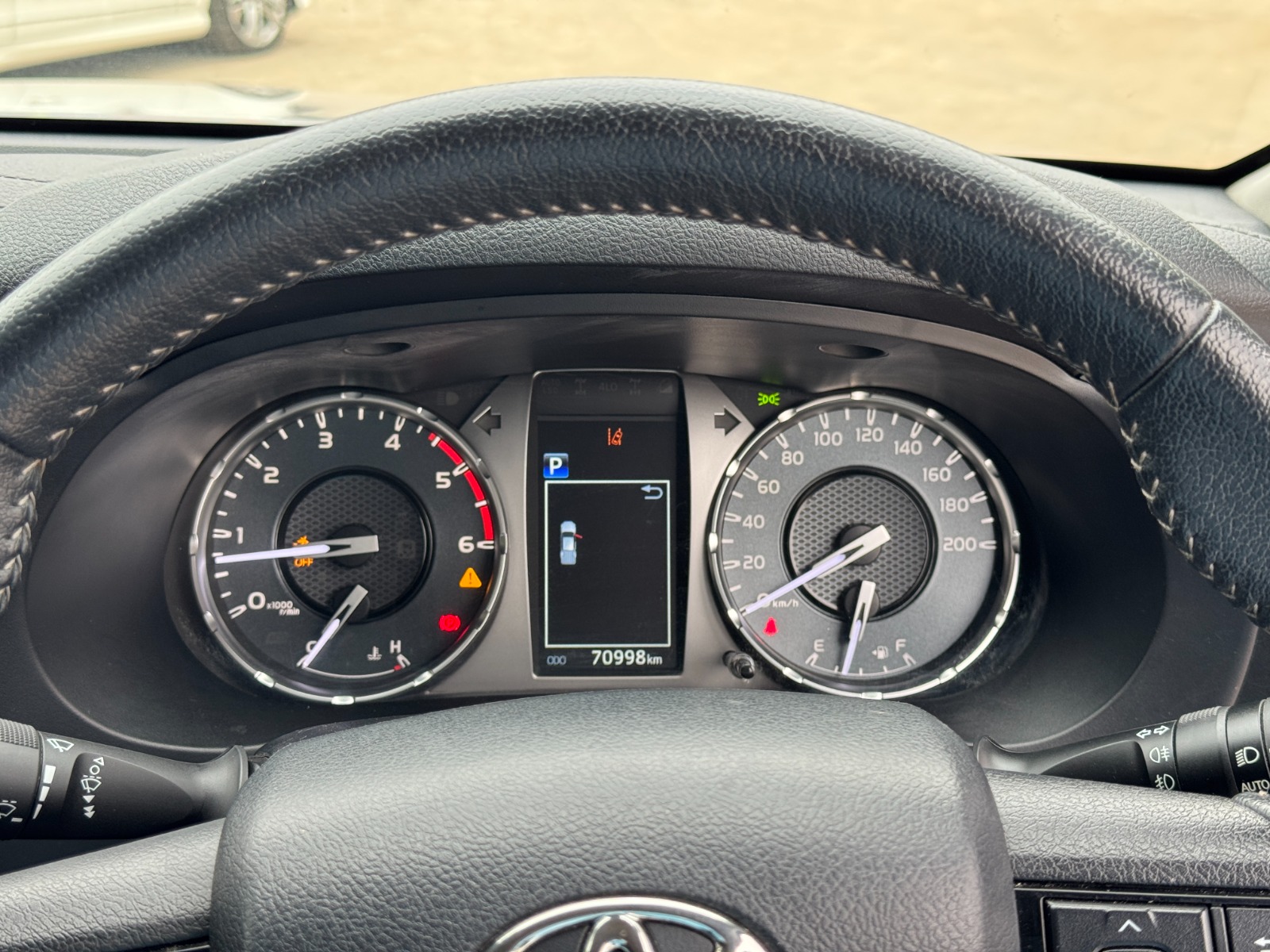 2020 Toyota HILUX photo 12