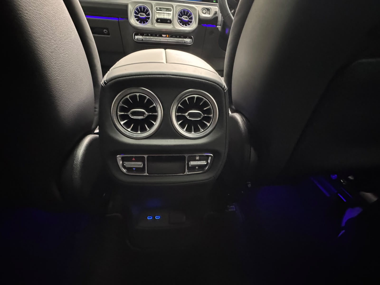 2024 Mercedes 𝐆𝟔𝟑 𝐀𝐌𝐆 photo 14