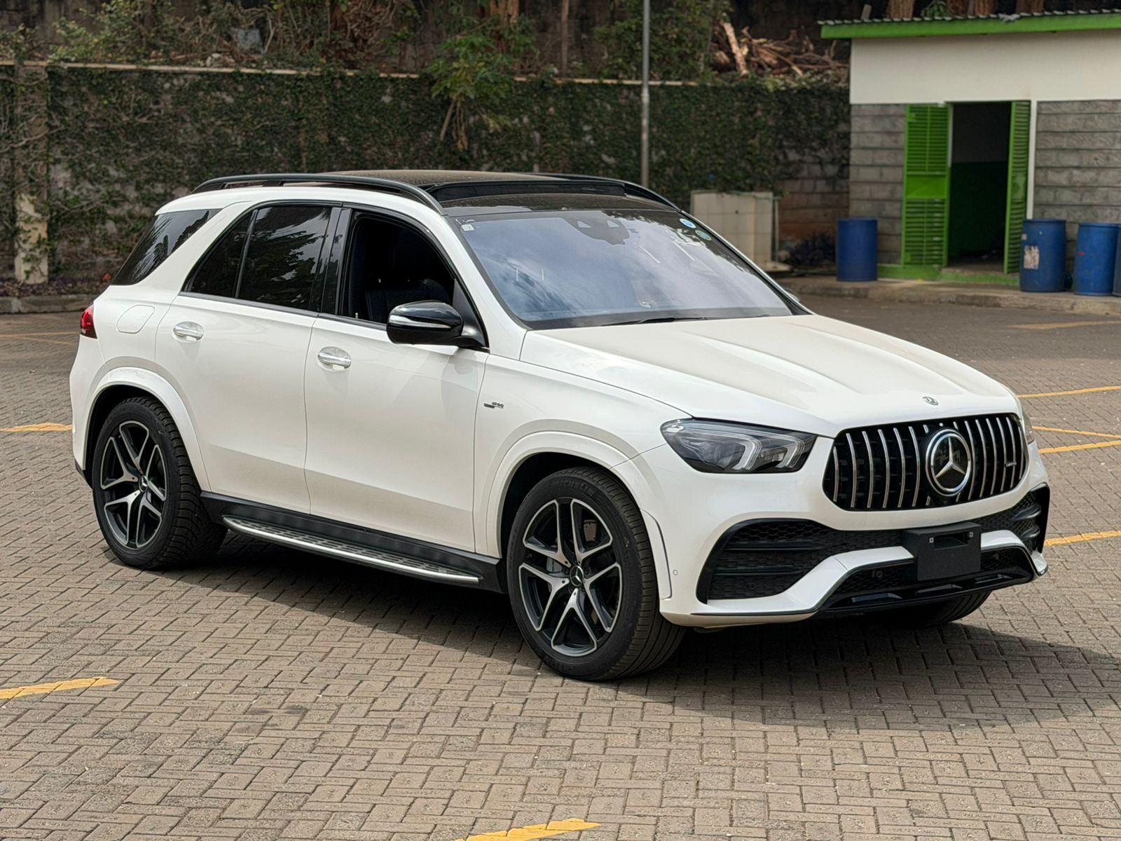 2020 Mercedes GLE53 AMG 4MATIC+ S.W photo 2