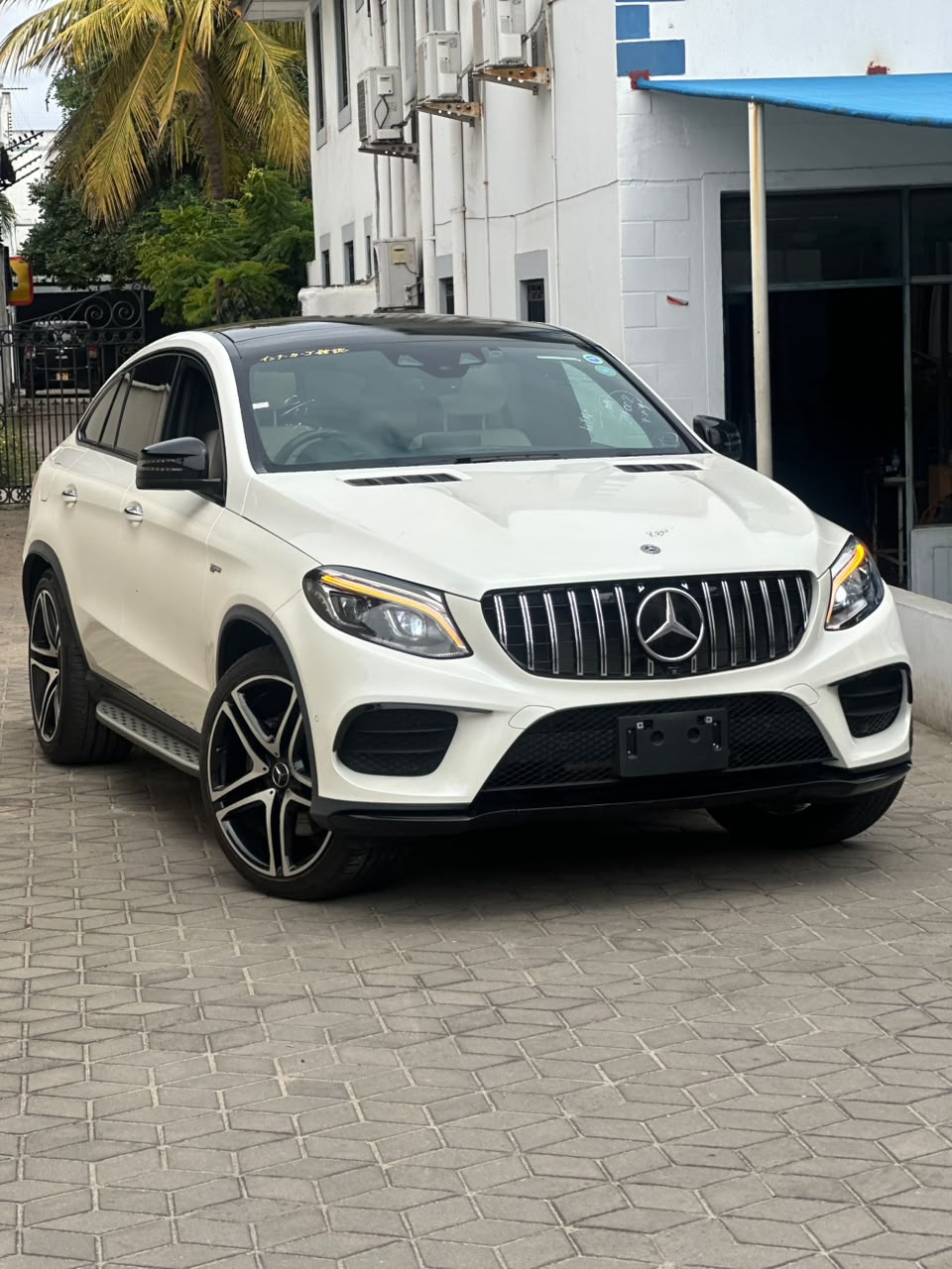2019 Mercedes-Benz GLE 43 AMG 4MATIC Mercedes-Benz photo 16