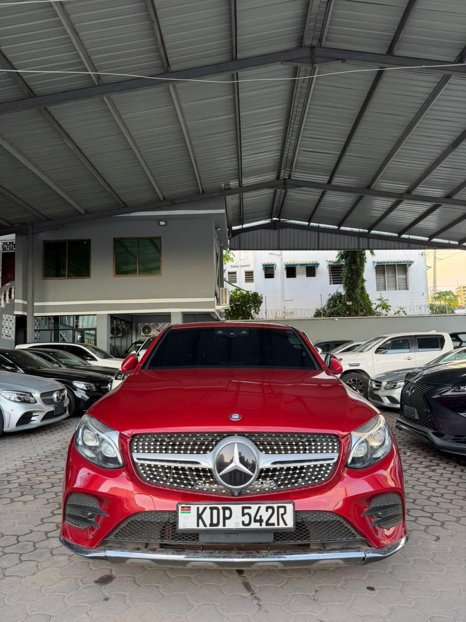 2026 Mercedes GLC250 Sunroof photo 2