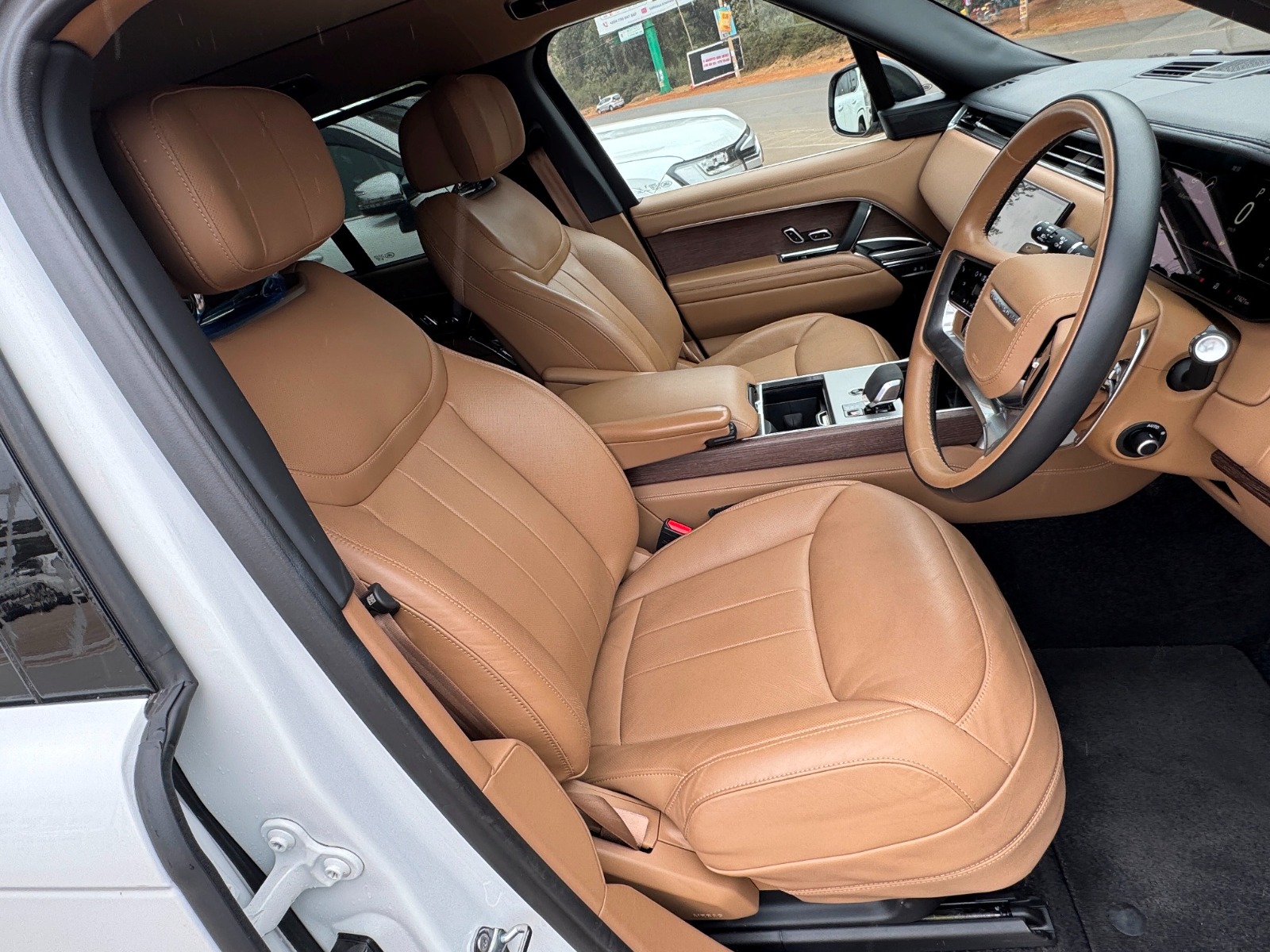 2023 Land Rover 𝐑𝐀𝐍𝐆𝐄 𝐑𝐎𝐕𝐄𝐑 𝐀𝐔𝐓𝐎𝐁𝐈𝐎𝐆𝐑𝐀𝐏𝐆𝐇𝐘 photo 5